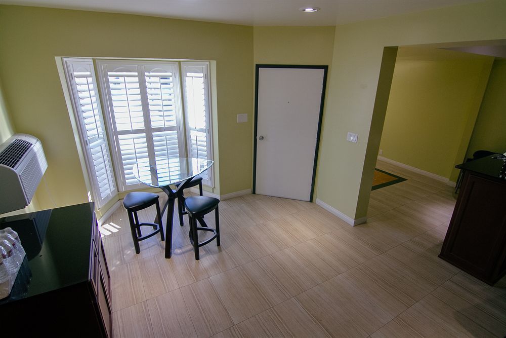 El Royale Gardens Near Universal Studios لوس أنجلوس المظهر الخارجي الصورة