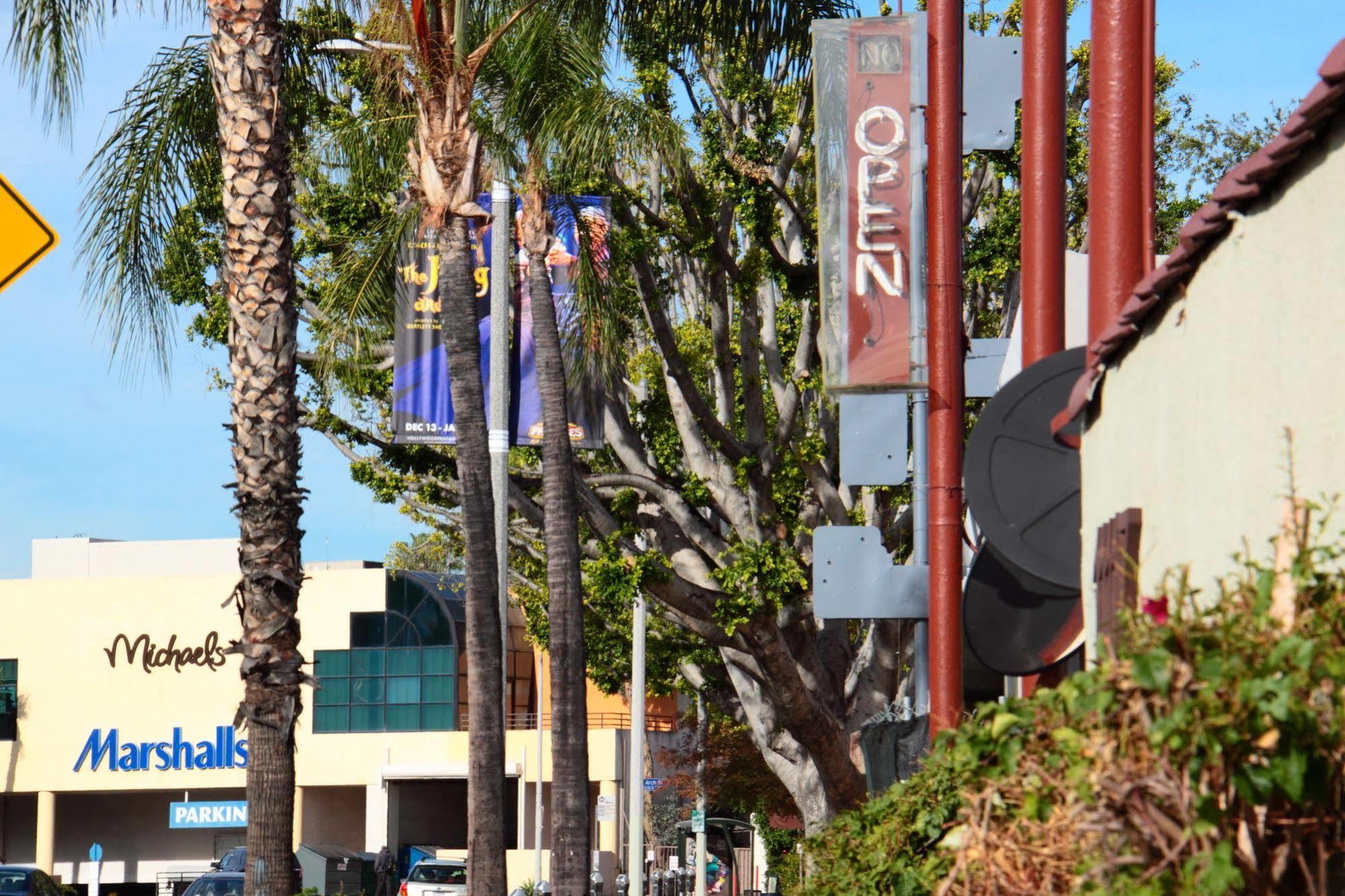 El Royale Gardens Near Universal Studios لوس أنجلوس المظهر الخارجي الصورة